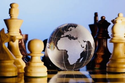 Default Geopolitico: si gioca a scacchi sulla pelle dell’Europa